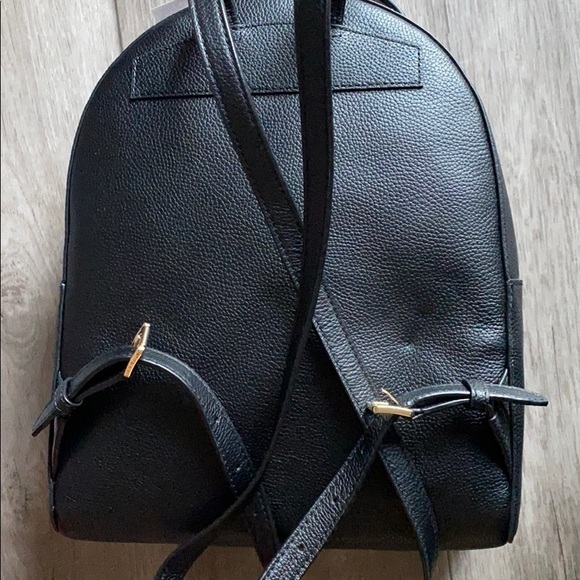 ❌SOLD❌♥️ Host Pick ♥️Jessa Michael Kors Backpack! - Picture 3 of 5
